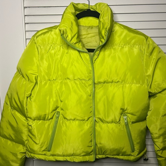 Women’s🍋‍🟩Cropped green puffer (small) - Picture 2 of 4